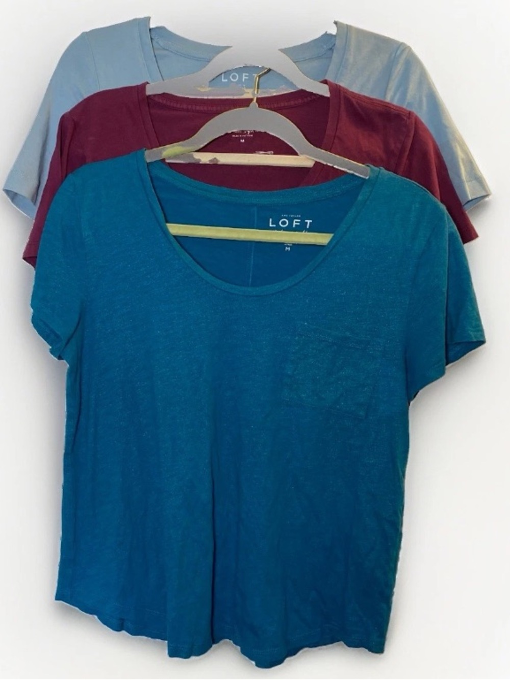 LOFT Women’s Medium T-Shirts Tops Basic Red Blue Short Sleeve Pullover Lot Of 3
